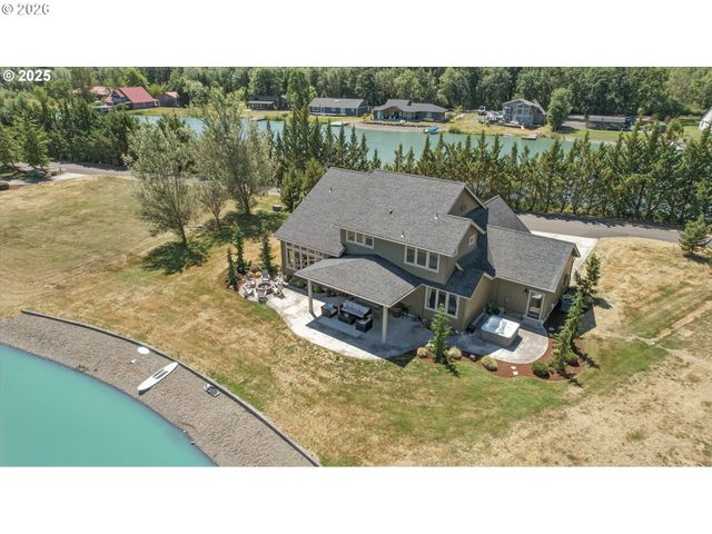 113 SHORTLINE Dr, Winlock, WA 98596