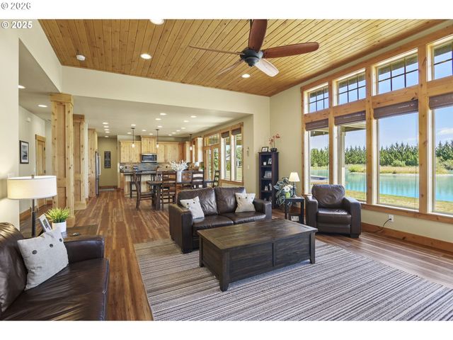 113 SHORTLINE Dr, Winlock, WA 98596