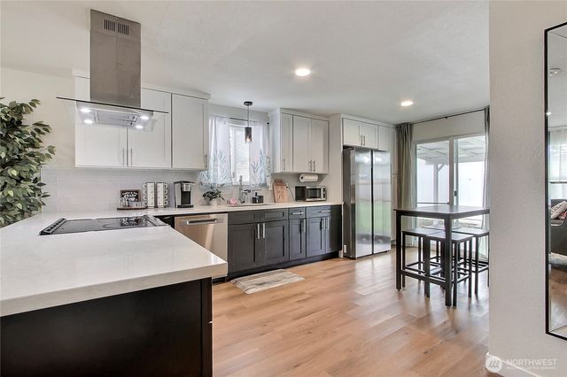 6903 S Cheyenne Street, Tacoma, WA 98409