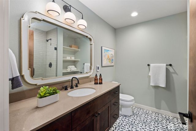 302 N 107th Street, Seattle, WA 98133