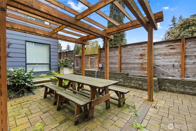 302 N 107th Street, Seattle, WA 98133