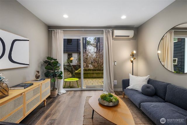 302 N 107th Street, Seattle, WA 98133