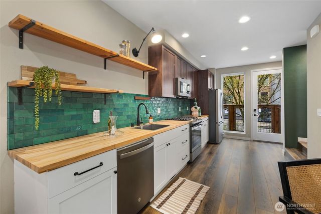 302 N 107th Street, Seattle, WA 98133