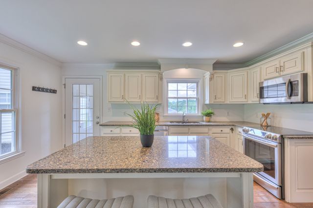 4861 Bethesda Rd, Thompsons Station, TN 37179