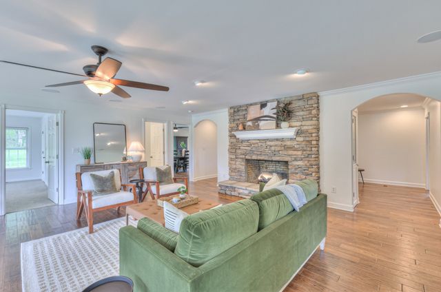 4861 Bethesda Rd, Thompsons Station, TN 37179