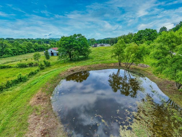 4861 Bethesda Rd, Thompsons Station, TN 37179