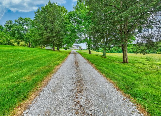 4861 Bethesda Rd, Thompsons Station, TN 37179