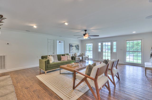 4861 Bethesda Rd, Thompsons Station, TN 37179
