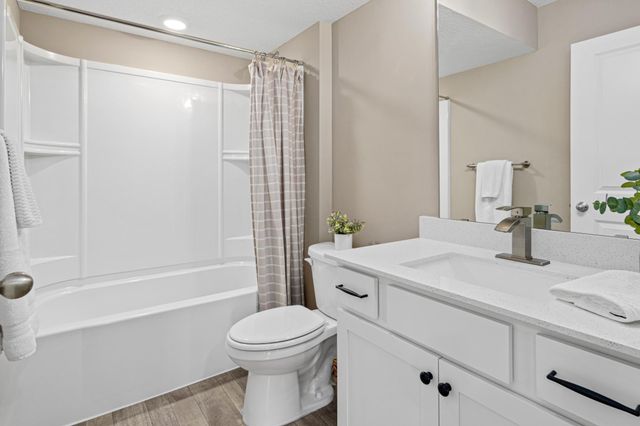 4913 162nd Court N, Hugo, MN 55038