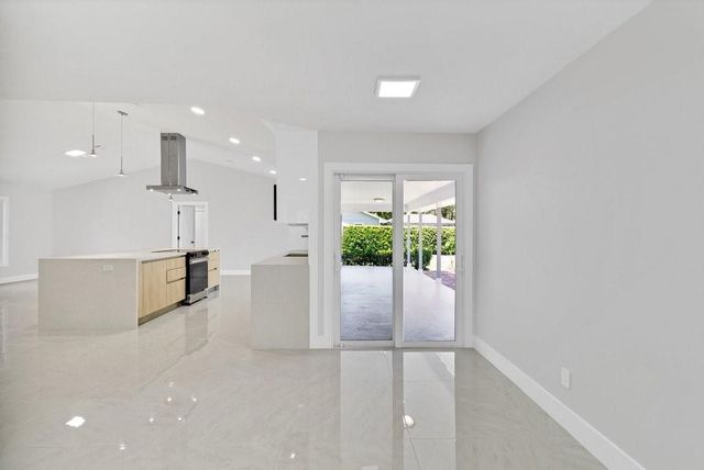 5760 36th Place, Vero Beach, FL 32966