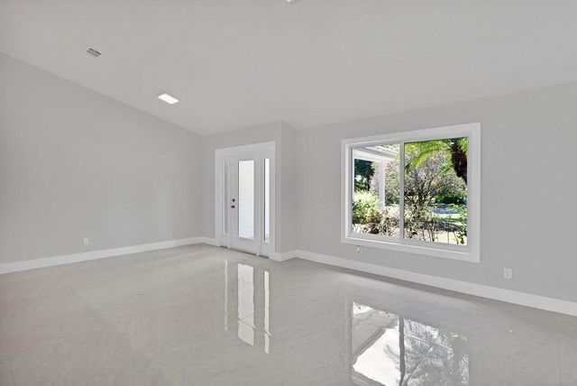 5760 36th Place, Vero Beach, FL 32966