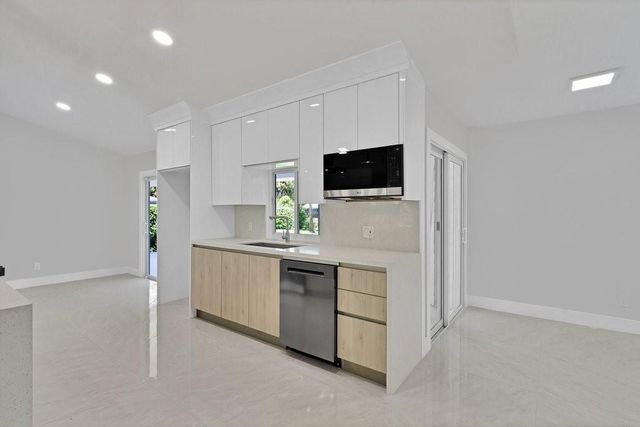 5760 36th Place, Vero Beach, FL 32966