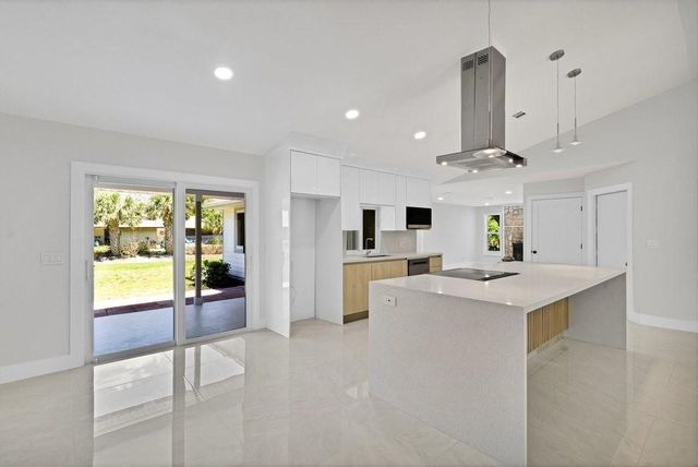 5760 36th Place, Vero Beach, FL 32966