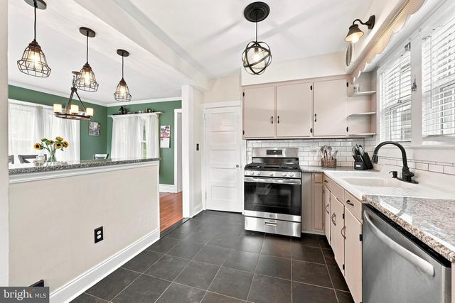 223 S DAVIS ST, Woodbury, NJ 08096