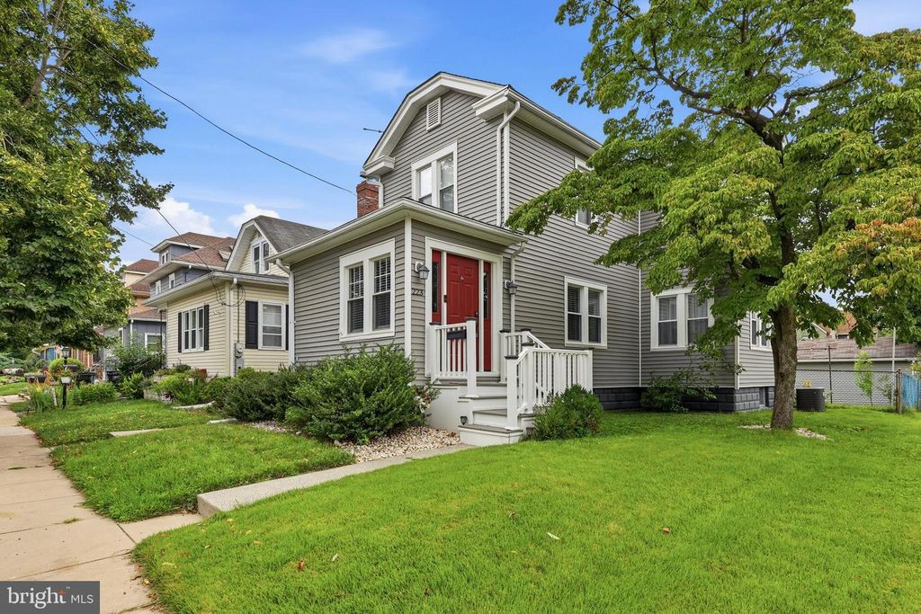 223 S DAVIS ST, Woodbury, NJ 08096