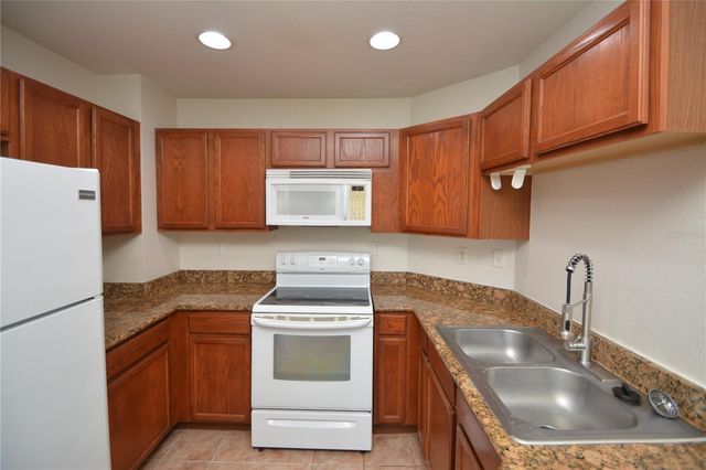 4600 E MOODY BOULEVARD 4H, Bunnell, FL 32110