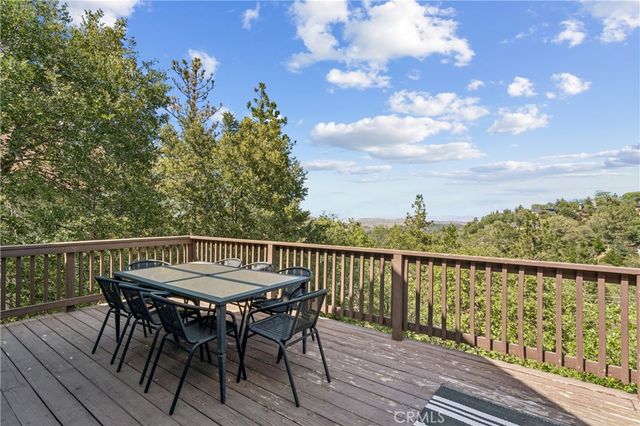 1232 Aleutian Drive, Lake Arrowhead, CA 92352