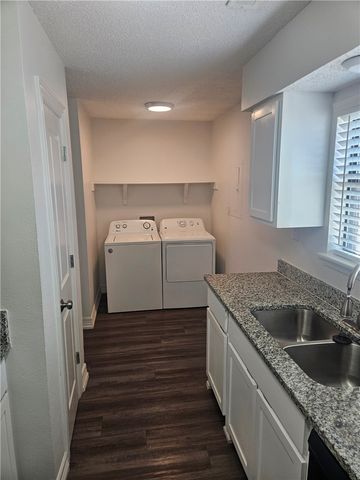 1301 E Central Avenue H-06, Bentonville, AR 72712