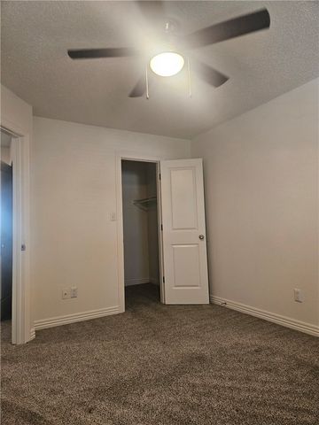 1301 E Central Avenue H-06, Bentonville, AR 72712