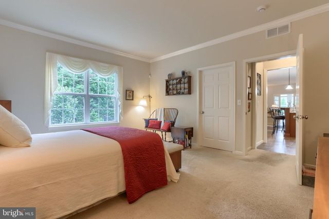 1819 FIELDCREST RD, Lebanon, PA 17042