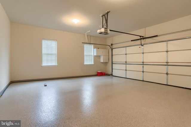 1819 FIELDCREST RD, Lebanon, PA 17042