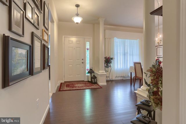1819 FIELDCREST RD, Lebanon, PA 17042