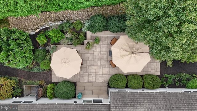 1819 FIELDCREST RD, Lebanon, PA 17042
