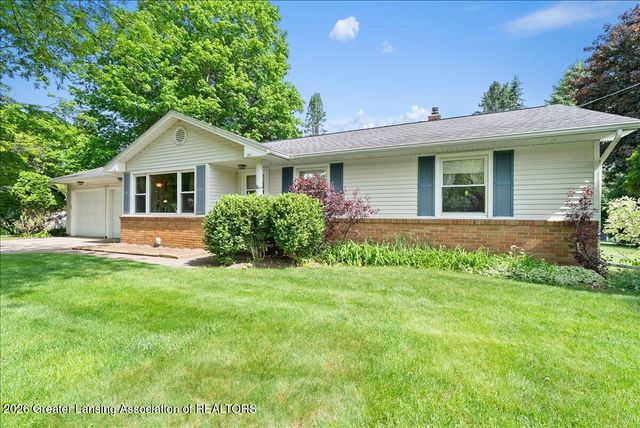 4054 S Pine Dell Drive, Lansing, MI 48911
