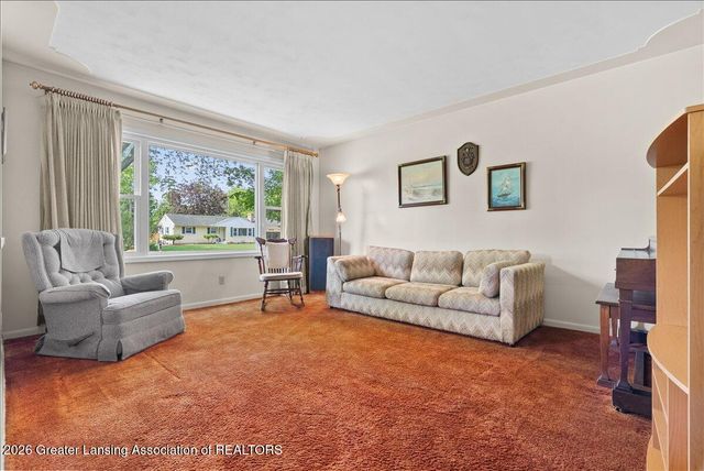 4054 S Pine Dell Drive, Lansing, MI 48911