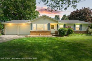 4054 S Pine Dell Drive, Lansing, MI 48911