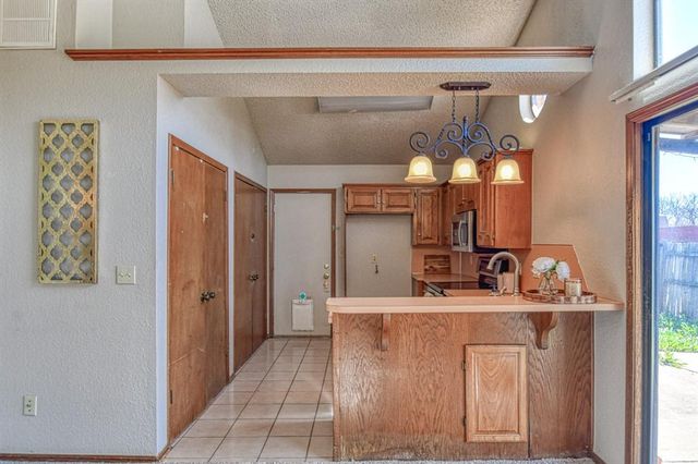 2300 Cedar Brook Drive, Moore, OK 73160