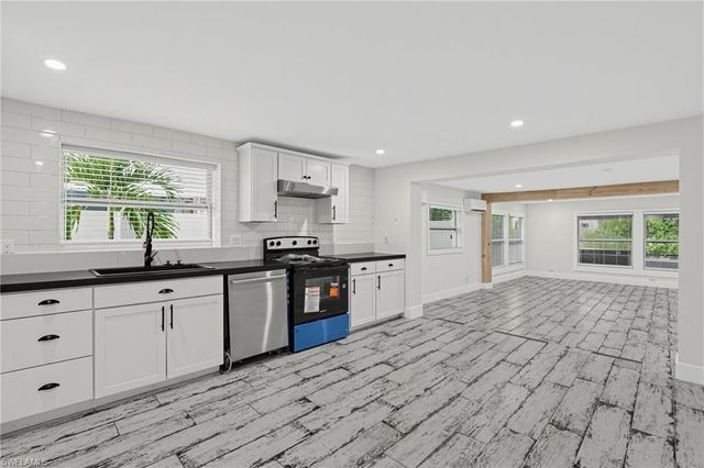 24519 Dolphin ST, Bonita Springs, FL 34134