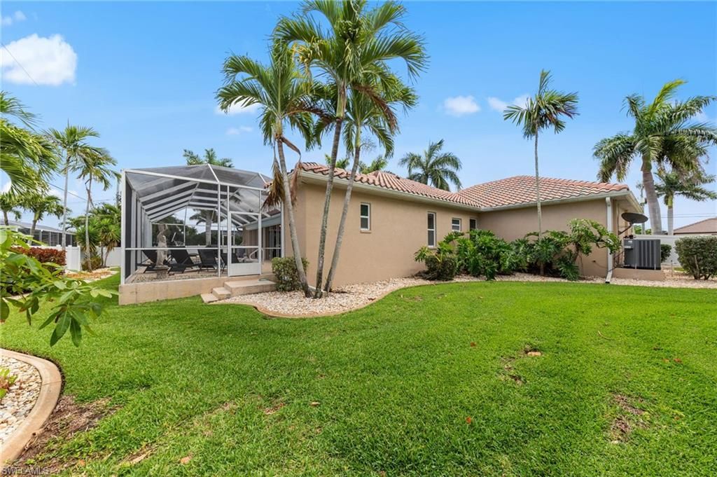 Image 38 of property listing at 2109 SW 47th TER, Cape Coral, FL 33914
