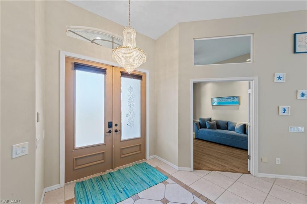Image 5 of property listing at 2109 SW 47th TER, Cape Coral, FL 33914