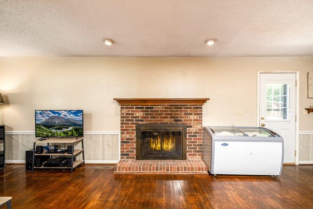 720 Nix Lane, Waverly, TN 37185