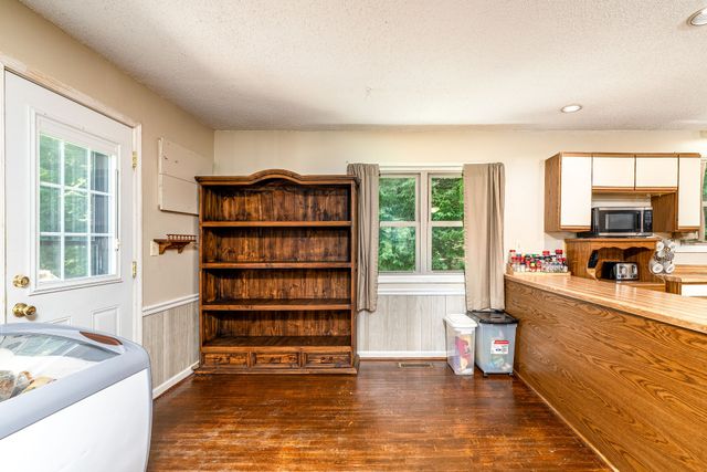 720 Nix Lane, Waverly, TN 37185
