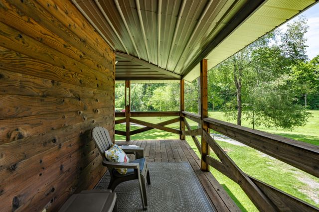 720 Nix Lane, Waverly, TN 37185