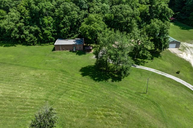 720 Nix Lane, Waverly, TN 37185