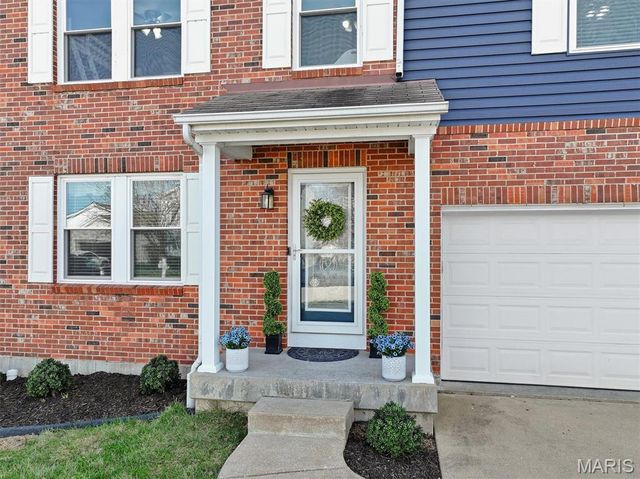 2532 Wintercreek Drive, Belleville, IL 62221