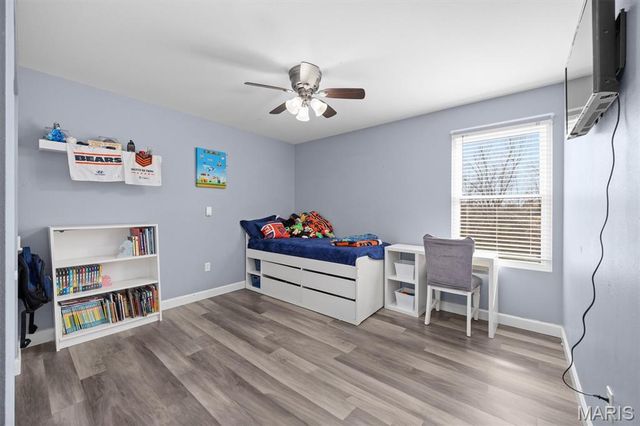 2532 Wintercreek Drive, Belleville, IL 62221