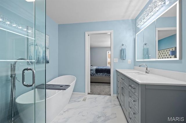 2532 Wintercreek Drive, Belleville, IL 62221