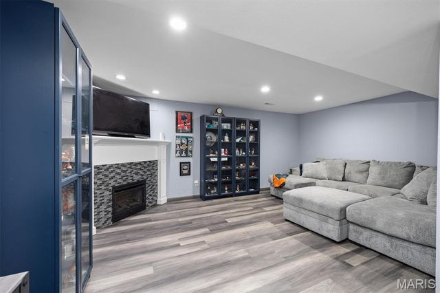 2532 Wintercreek Drive, Belleville, IL 62221