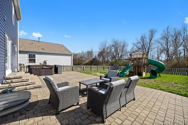 2532 Wintercreek Drive, Belleville, IL 62221