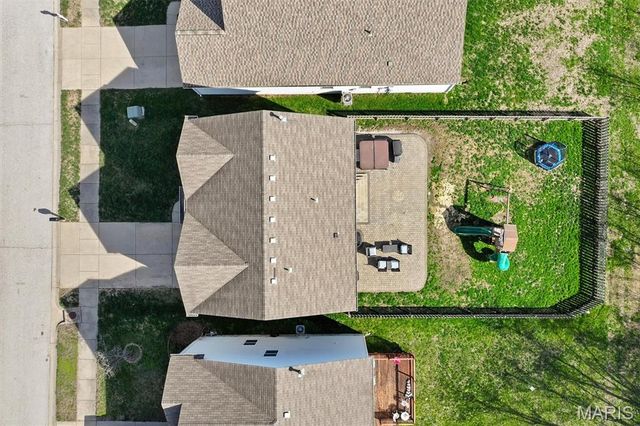 2532 Wintercreek Drive, Belleville, IL 62221