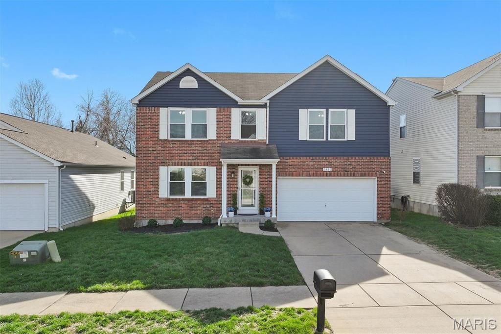 2532 Wintercreek Drive, Belleville, IL 62221