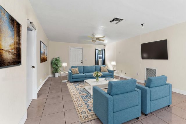 5313 Colbright Road, Greenacres, FL 33467