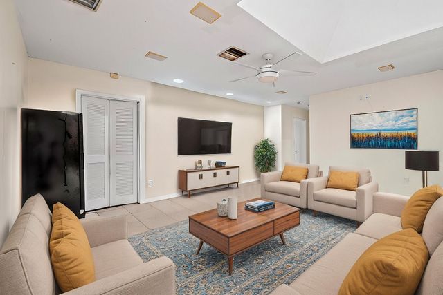 5313 Colbright Road, Greenacres, FL 33467