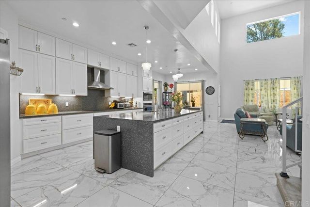 1830 Vista way, El Cajon, CA 92019