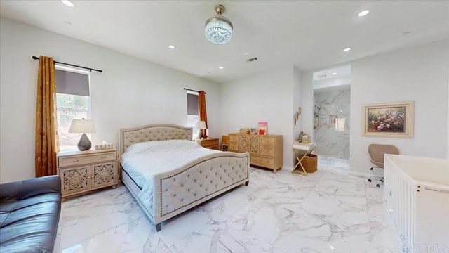 1830 Vista way, El Cajon, CA 92019