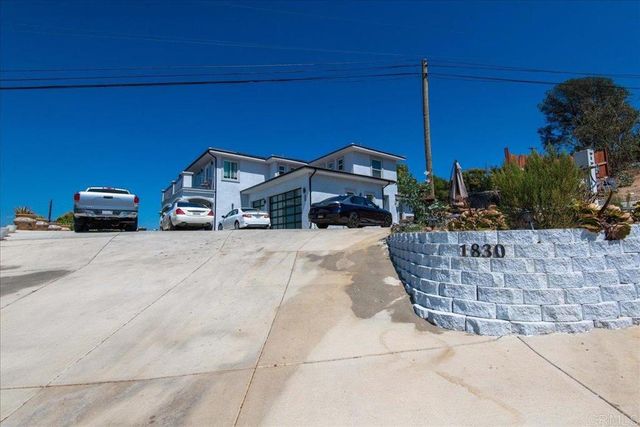 1830 Vista way, El Cajon, CA 92019
